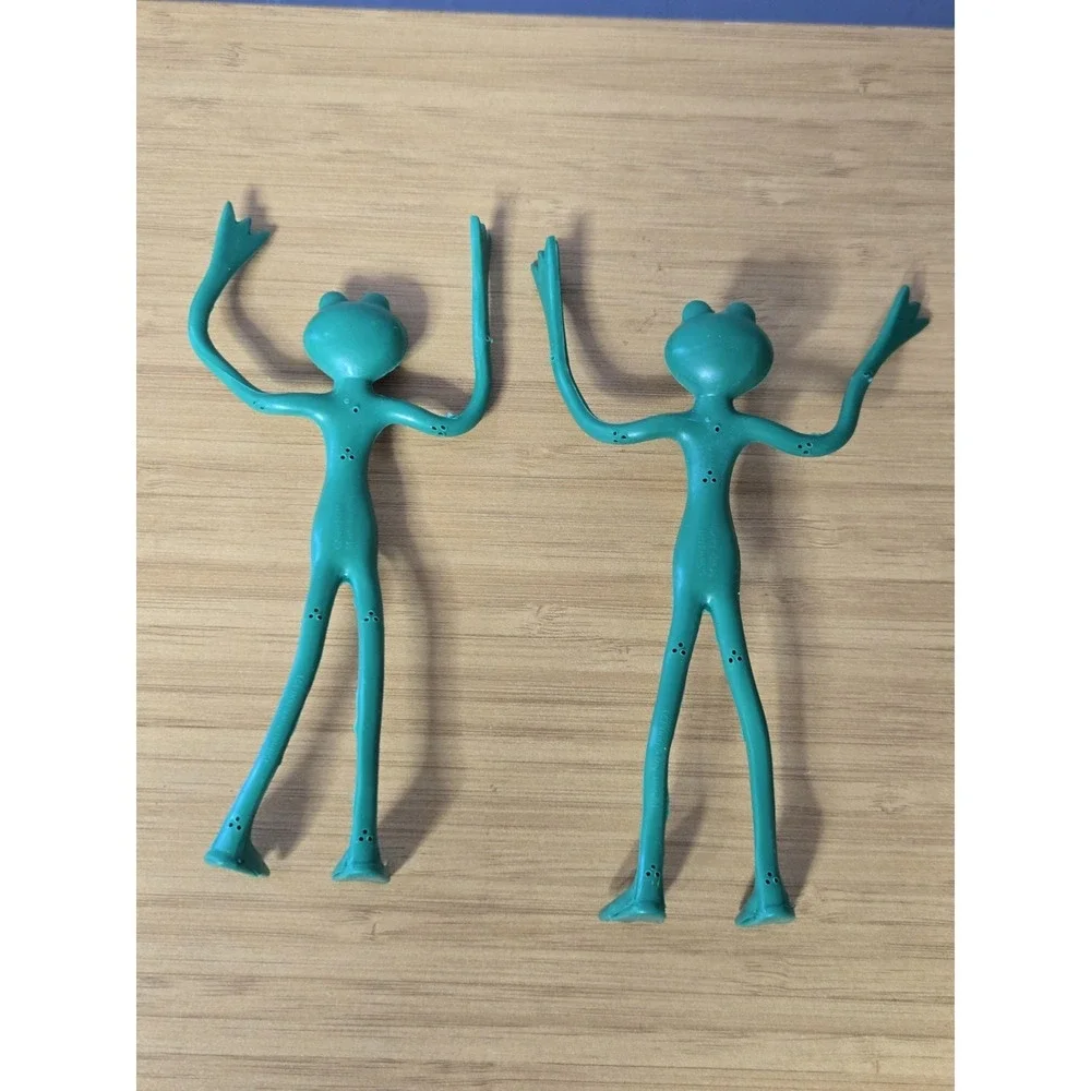Sun Hill Vintage Bendable Frog Figure 5.5